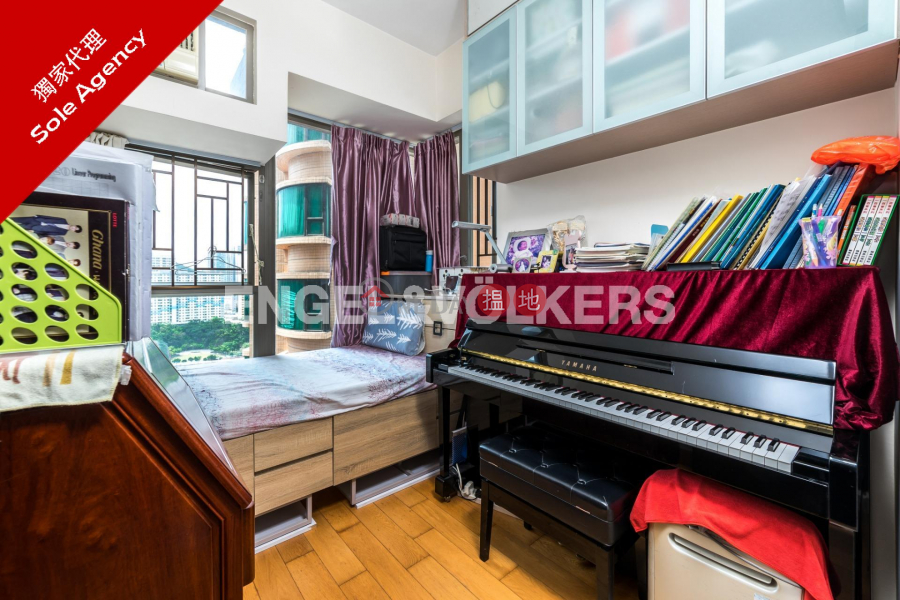 Property Search Hong Kong | OneDay | Residential | Sales Listings, 3 Bedroom Family Flat for Sale in Aberdeen