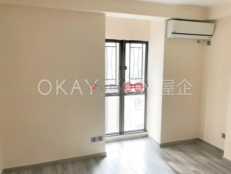 HK$ 28,000/ month, Hollywood Terrace | Central District, Rare 2 bedroom in Sheung Wan | Rental