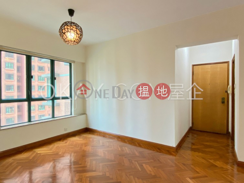 Rare 2 bedroom in Mid-levels Central | For Sale | Hillsborough Court 曉峰閣 _0