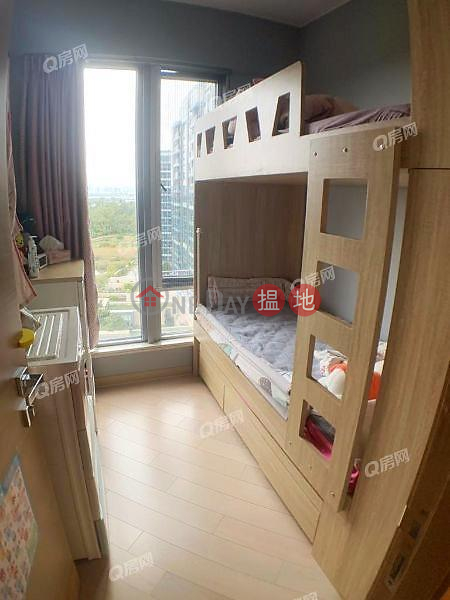 Property Search Hong Kong | OneDay | Residential | Rental Listings | Park Yoho Venezia Phase 1B Block 5A | 3 bedroom High Floor Flat for Rent