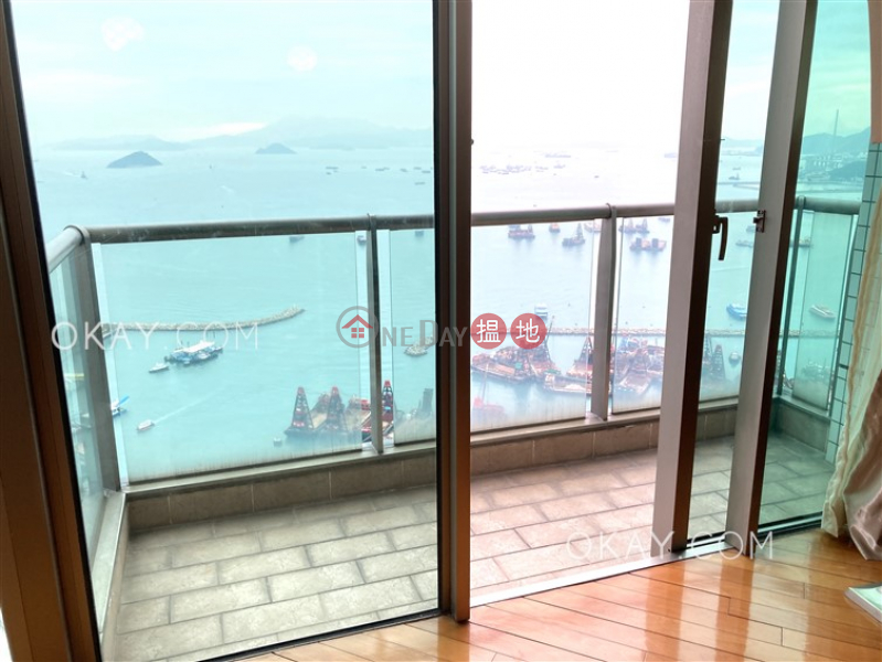 Lovely 4 bedroom on high floor with balcony | Rental | Sorrento Phase 2 Block 1 擎天半島2期1座 Rental Listings