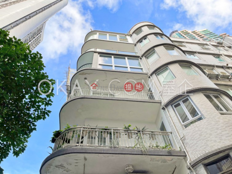 HK$ 21M | Pak Fai Mansion Central District, Efficient 3 bedroom on high floor with parking | For Sale