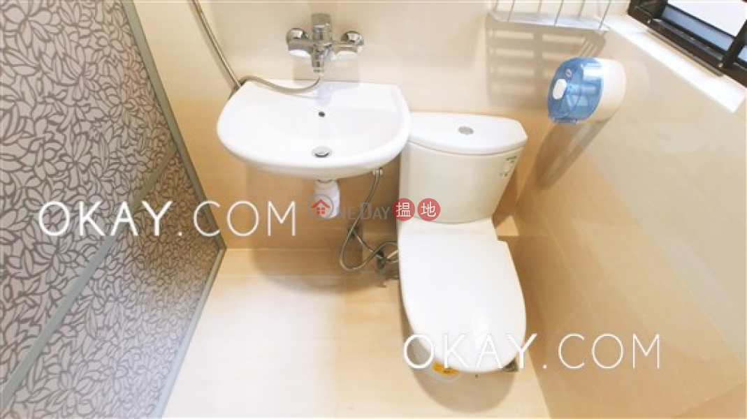 HK$ 46,800/ month | Prospect Mansion | Wan Chai District Unique 3 bedroom with sea views & balcony | Rental