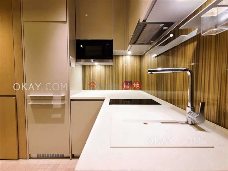HK$ 33,000/ 月-本舍|西區2房1廁,實用率高,極高層,露台本舍出租單位