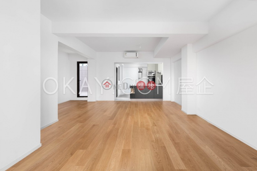 Efficient 2 bedroom with terrace & parking | For Sale 4-18 Guildford Road | Central District, Hong Kong, Sales HK$ 48.8M
