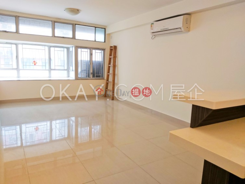 Nicely kept 3 bedroom in North Point | For Sale | Provident Centre 和富中心 Sales Listings