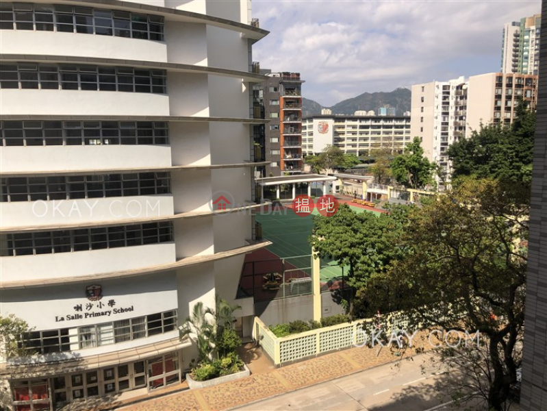 Unique 2 bedroom with parking | For Sale, Cheerbond Court 昌邦閣 Sales Listings | Kowloon City (OKAY-S387756)