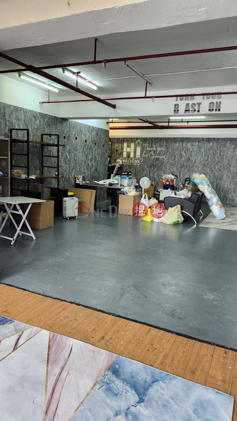 適合 寫字樓 /陳列室/工場/貨倉 | 聯昌中心 Luen Cheong Can Centre _0