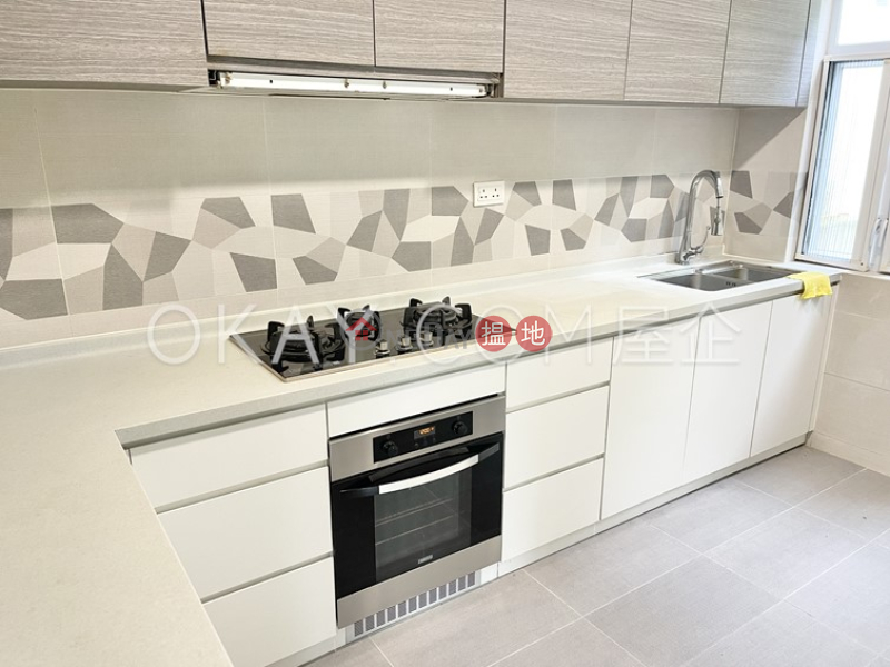Tasteful house with rooftop, balcony | For Sale | Tai Po Tsai 大埔仔 Sales Listings
