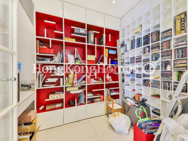 HK$ 100,000/ month | Block 45-48 Baguio Villa, Western District 3 Bedroom Family Unit for Rent at Block 45-48 Baguio Villa