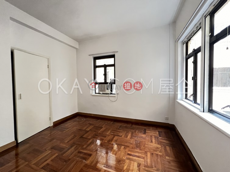 HK$ 53,000/ month, Donnell Court - No.52 Central District | Efficient 3 bedroom in Mid-levels Central | Rental