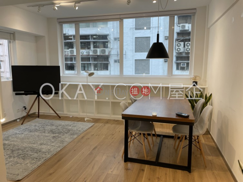 HK$ 39,000/ month | Wing Lok Mansion Western District Gorgeous 1 bedroom on high floor with rooftop | Rental
