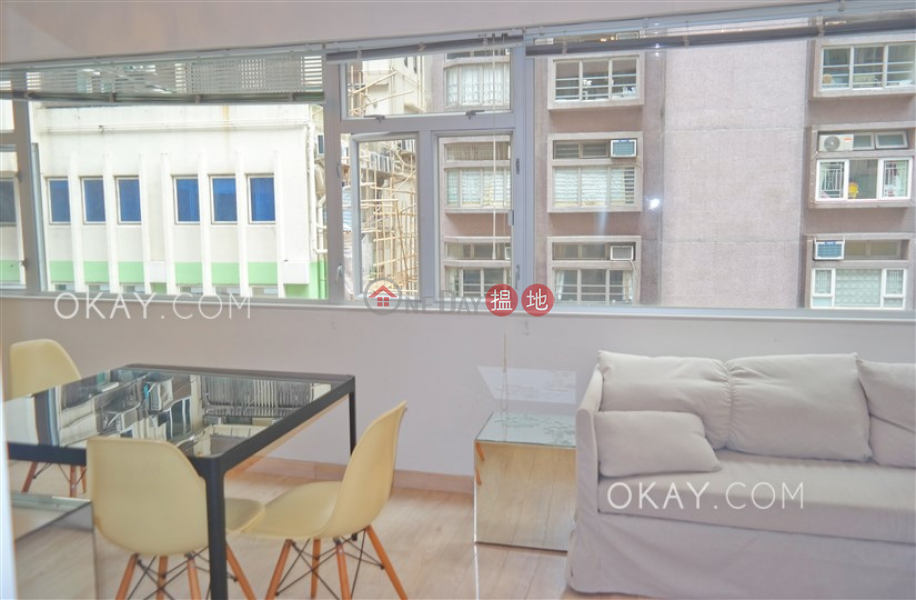 Property Search Hong Kong | OneDay | Residential | Rental Listings Tasteful 2 bedroom in Mid-levels West | Rental