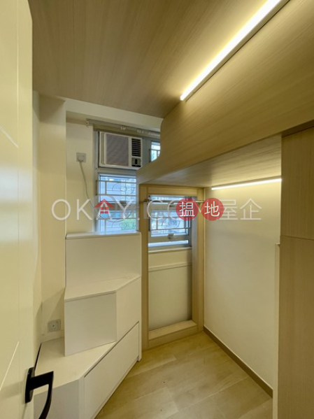 HK$ 36,000/ month | Kiu Fat Building | Western District Charming 3 bedroom on high floor with rooftop | Rental