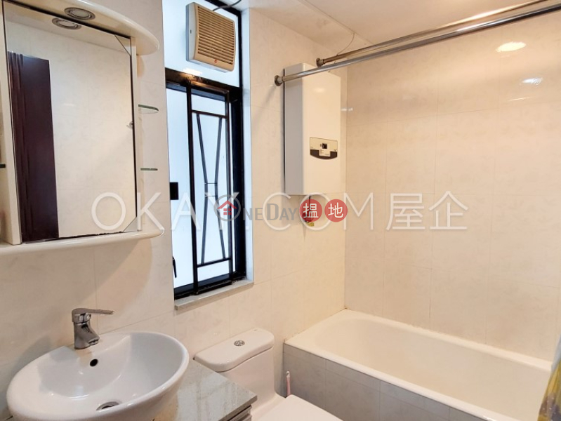 HK$ 8.6M | Block B (Flat 1 - 8) Kornhill, Eastern District | Intimate 3 bedroom in Quarry Bay | For Sale