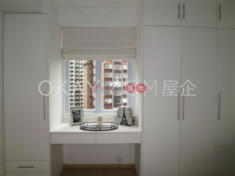 HK$ 25M, The Fortune Gardens, Western District, Gorgeous 2 bed on high floor with sea views & rooftop | For Sale