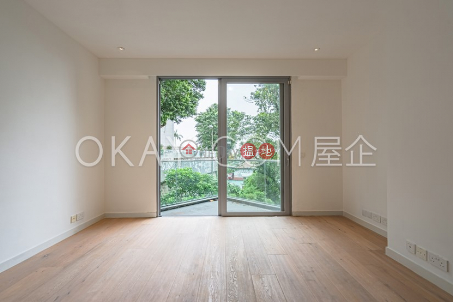 HK$ 268M | Yue Hei Yuen | Central District | Unique house with rooftop & parking | For Sale