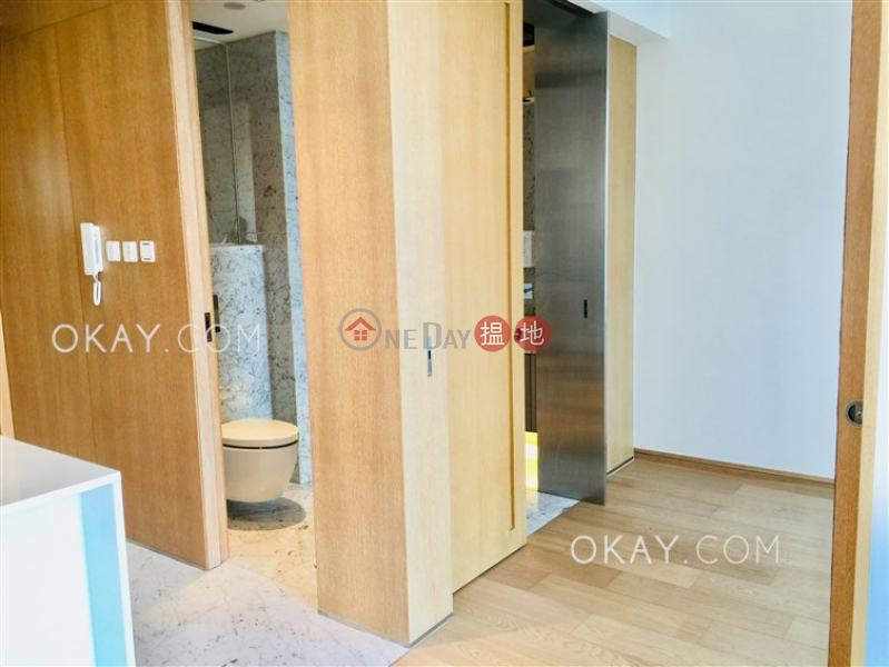 Luxurious 1 bedroom with harbour views & balcony | Rental | The Gloucester 尚匯 Rental Listings