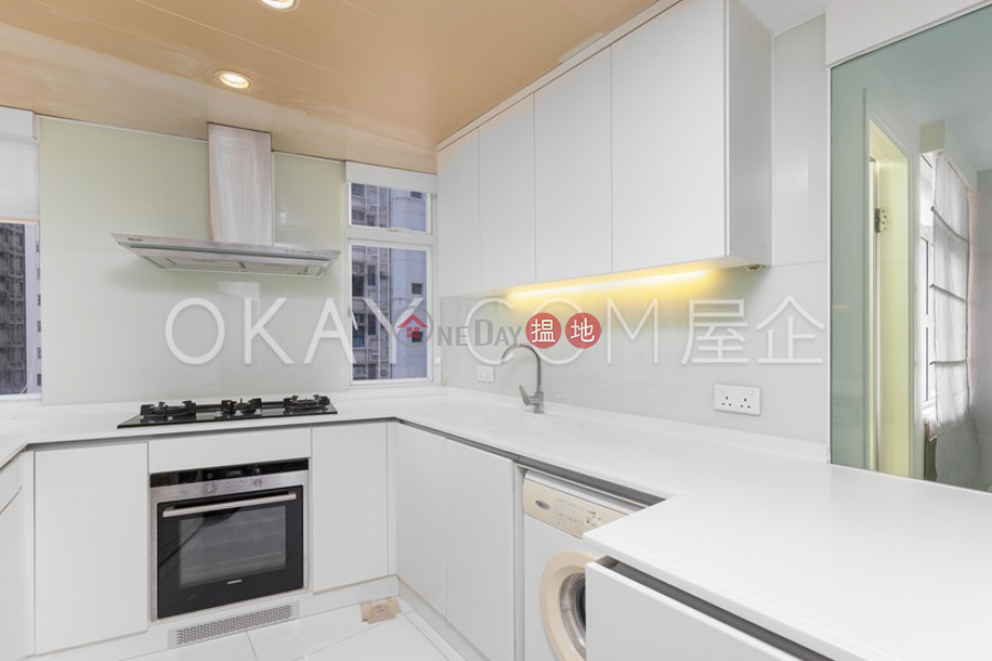 Property Search Hong Kong | OneDay | Residential | Sales Listings | Elegant 1 bedroom with balcony & parking | For Sale
