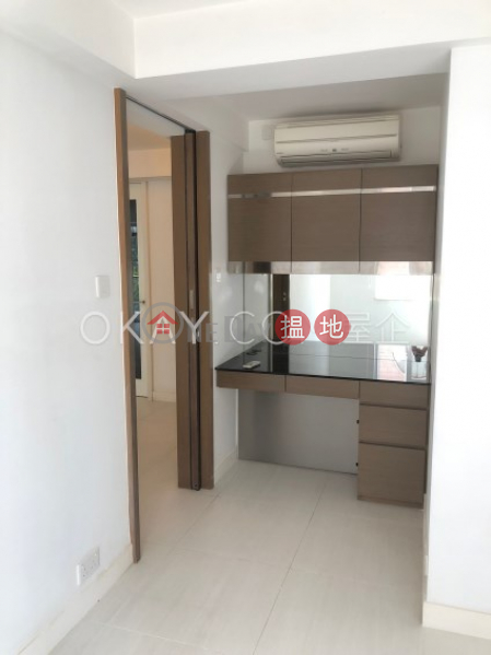 Efficient 3 bed on high floor with balcony & parking | Rental | Block 3 Phoenix Court 鳳凰閣 3座 Rental Listings