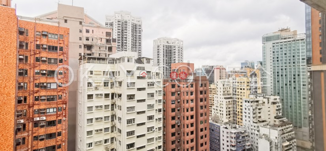 HK$ 1,490萬-金龍大廈 B座東區-3房2廁,實用率高,極高層,連車位金龍大廈 B座出售單位