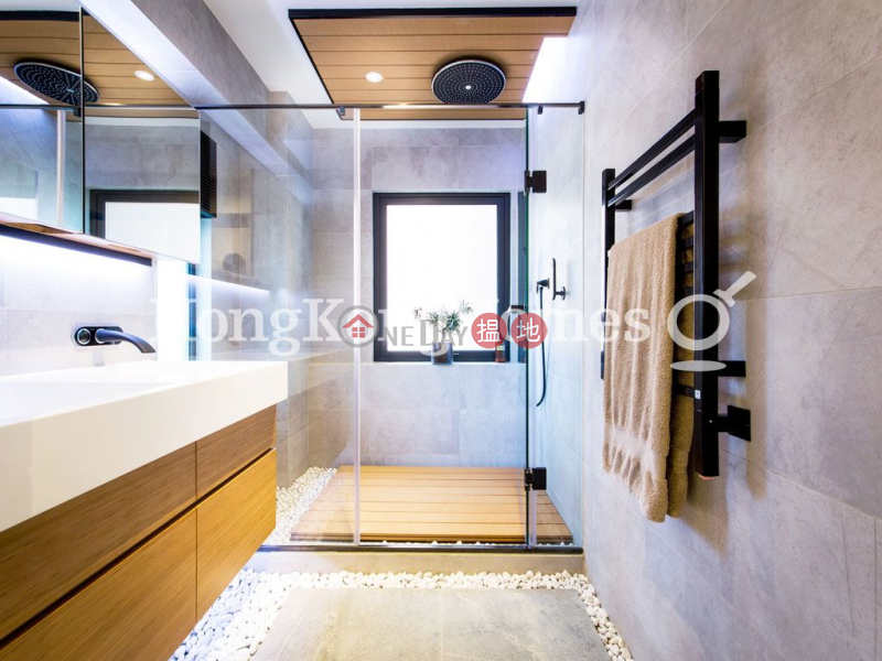 2 Bedroom Unit at Hang Fat Trading House | For Sale | 3 Heung Hing Lane | Western District | Hong Kong Sales | HK$ 11.3M