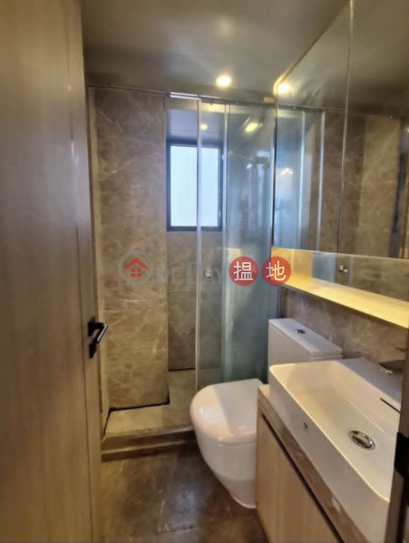 Grand Metro East, Middle | Residential | Rental Listings | HK$ 27,500/ month