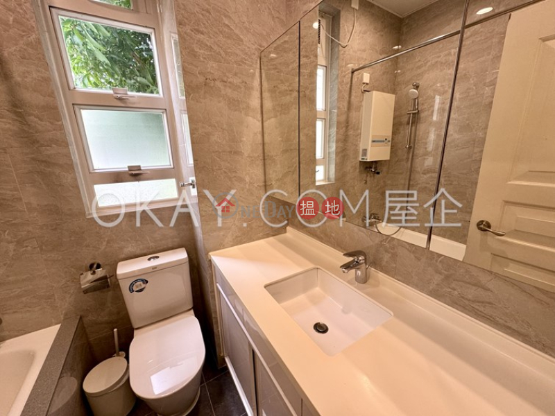 HK$ 68,000/ month | Bijou Hamlet on Discovery Bay For Rent or For Sale Lantau Island, Luxurious house with terrace & balcony | Rental