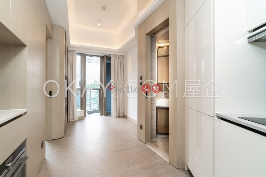 HK$ 25,000/ month | Townplace Soho, Western District | Tasteful 1 bedroom in Mid-levels Central | Rental