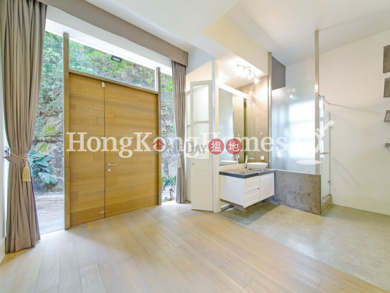 Property Search Hong Kong | OneDay | Residential | Rental Listings | 2 Bedroom Unit for Rent at 88A-88B Pok Fu Lam Road