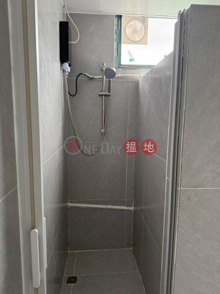 Newly renovated absolutely gorgeous!lt’ll rent out fast,hurry hurry hurry | Tsing Yi Industrial Centre Phase 2 青衣工業中心2期 Rental Listings