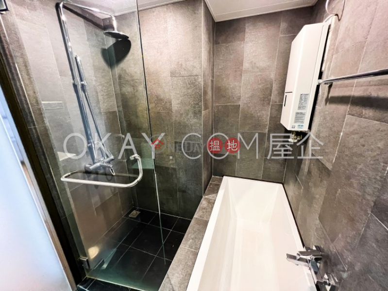 HK$ 33,000/ month, Corona Tower Central District Luxurious 2 bedroom in Mid-levels West | Rental