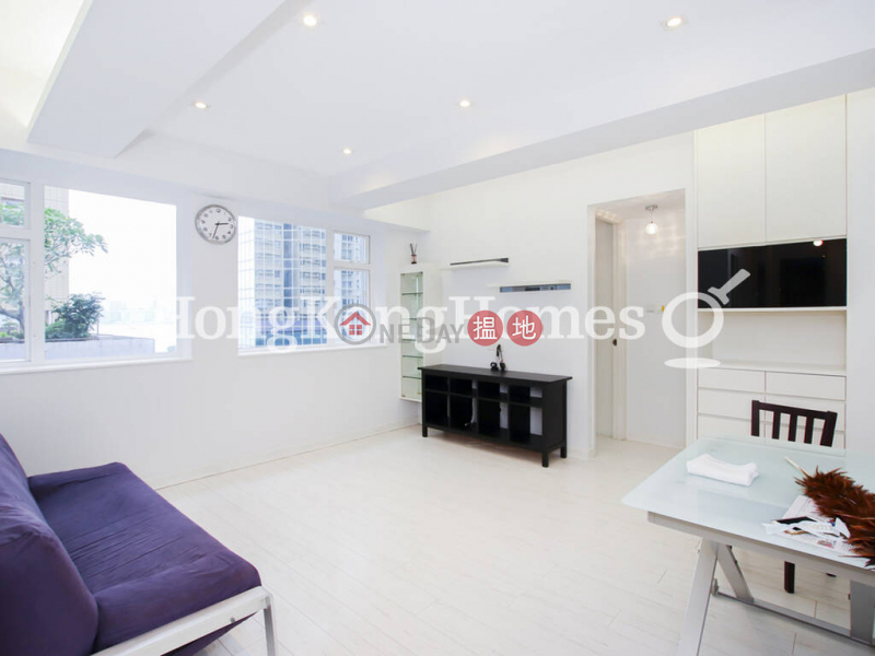 3 Bedroom Family Unit for Rent at Tak Fai Building 17-19 Percival Street | Wan Chai District, Hong Kong Rental HK$ 24,800/ month
