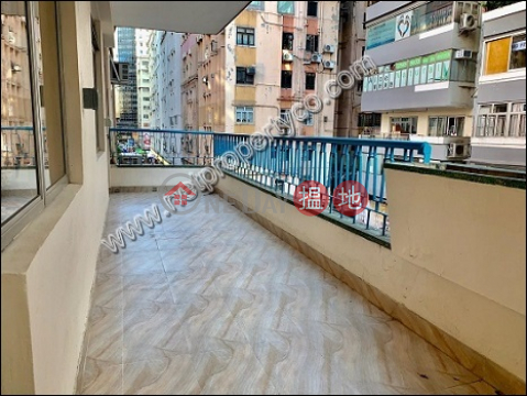 Huge Balcony|Wan Chai DistrictCauseway Bay Mansion(Causeway Bay Mansion)Rental Listings (A068740)_0