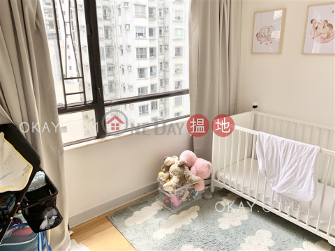 Unique 2 bedroom on high floor | Rental, Cameo Court 慧源閣 | Central District (OKAY-R38239)_0