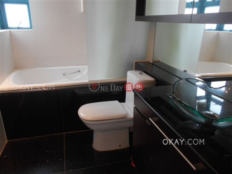 HK$ 33,000/ month, Prosperous Height | Western District Luxurious 2 bedroom on high floor with rooftop | Rental