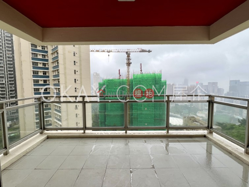 Beautiful 3 bedroom with balcony & parking | Rental | Aurizon Quarters 金雲閣 Rental Listings