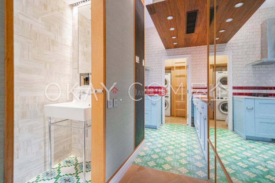 HK$ 21M | No 31 Robinson Road | Western District, Luxurious 2 bedroom on high floor with balcony | For Sale