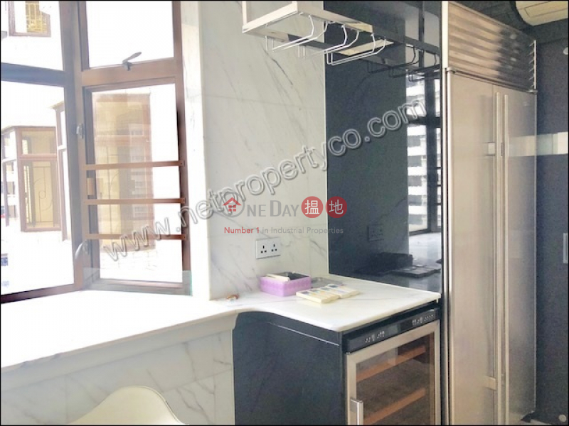 Spacious Apartment for Rent in Mid-Levels East | Elm Tree Towers Block A 愉富大廈A座 Rental Listings