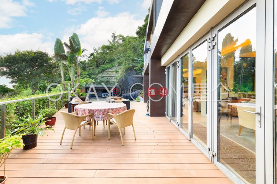 Luxurious house with terrace & parking | For Sale | Rock Cliff 石盧 Sales Listings