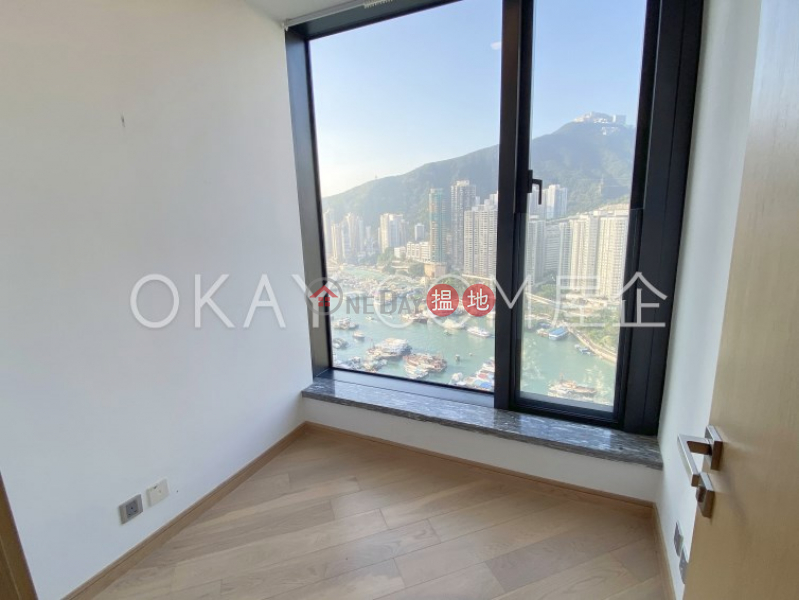 HK$ 12M | H Bonaire, Southern District Elegant 2 bedroom on high floor | For Sale
