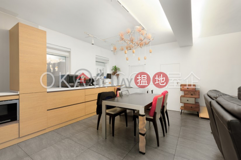 Popular house with terrace, balcony | Rental | Hing Keng Shek 慶徑石 _0