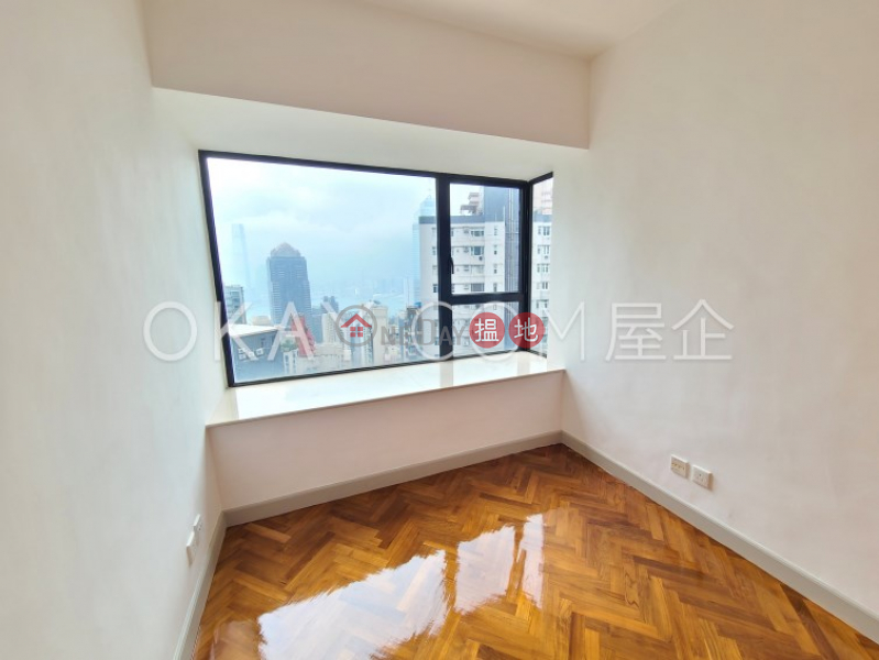 HK$ 48,000/ month | 62B Robinson Road Western District, Gorgeous 3 bedroom on high floor | Rental