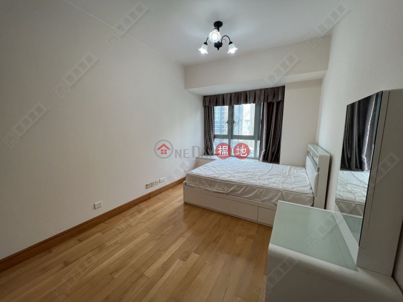 Two bedrooms, one suite, and one study in The Harbourside, 1 Austin Road West | Yau Tsim Mong Hong Kong Sales | HK$ 26M