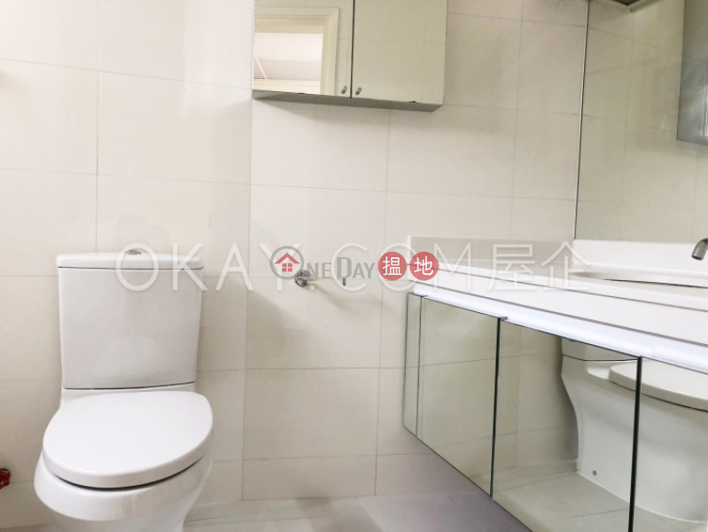 Efficient 3 bed on high floor with balcony & parking | Rental | Villa Monte Rosa 玫瑰新邨 Rental Listings