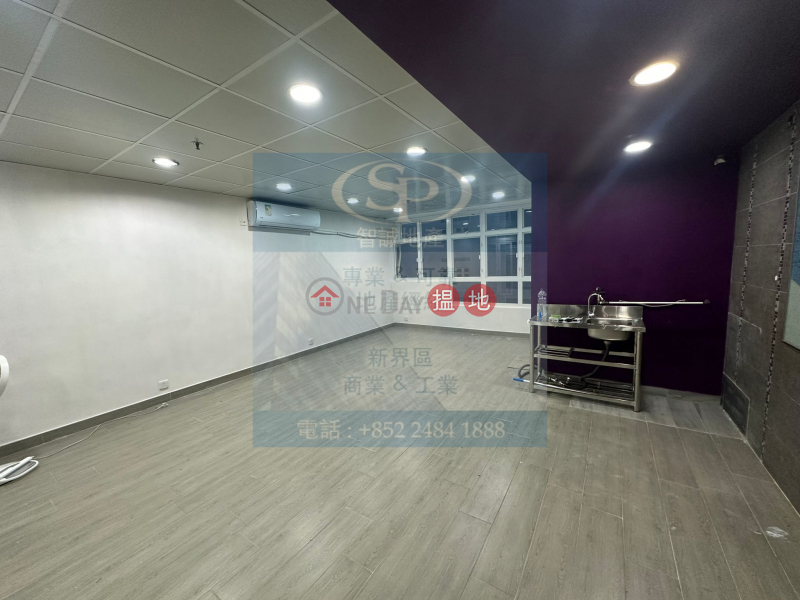 Tsuen Wan Yue Fung: just renewed, with air-conditioners and shower area | Yue Fung Industrial Building (Chai Wan Kok Street) 裕豐工業大廈 Rental Listings