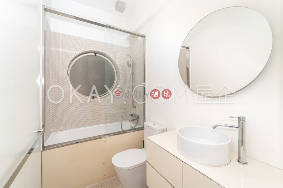 HK$ 3,180萬-晨光大廈-中區2房2廁,實用率高,露台晨光大廈出售單位