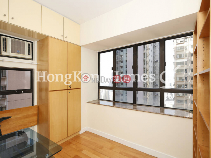 3 Bedroom Family Unit for Rent at Robinson Heights 8 Robinson Road | Western District, Hong Kong, Rental | HK$ 30,000/ month