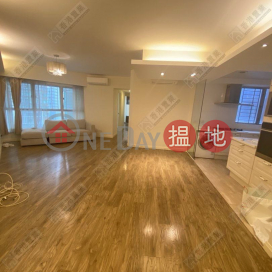 Three bedrooms and one apartment in The Waterfront