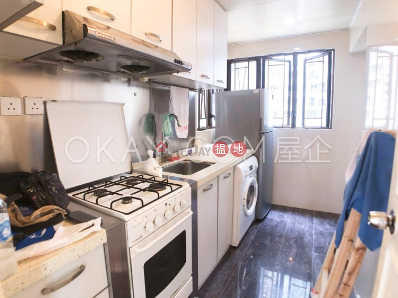 HK$ 26,000/ month | Woodlands Terrace Western District, Intimate 2 bedroom in Mid-levels West | Rental